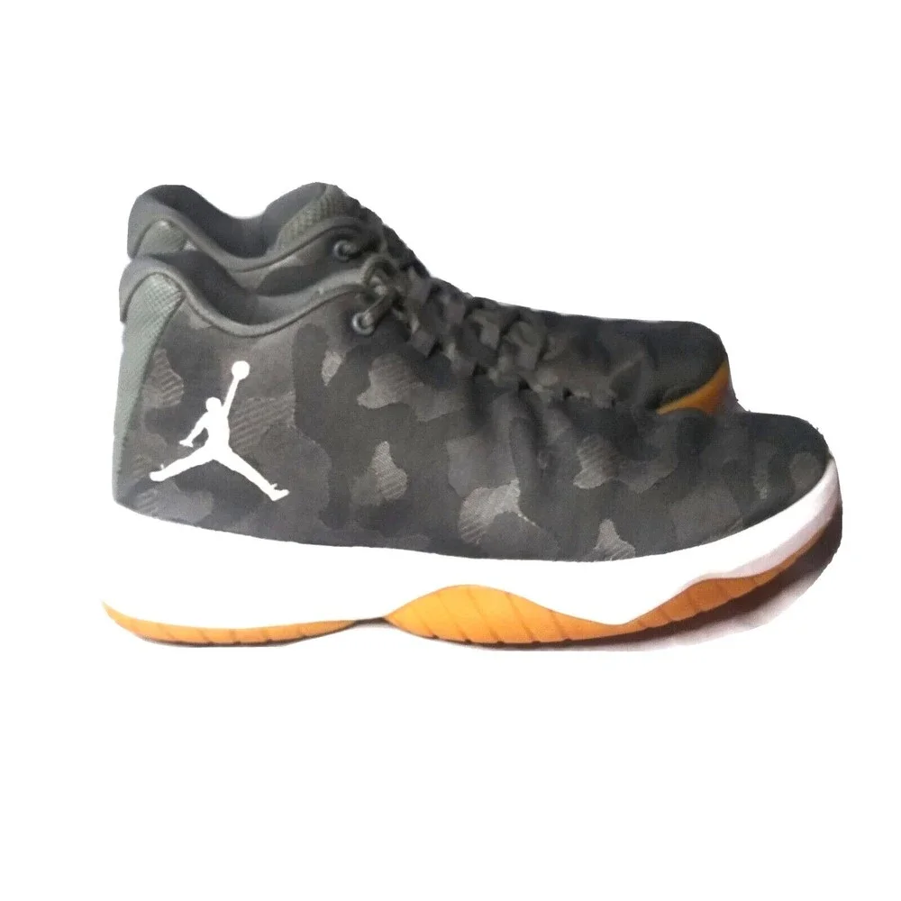 Nike jordan fly